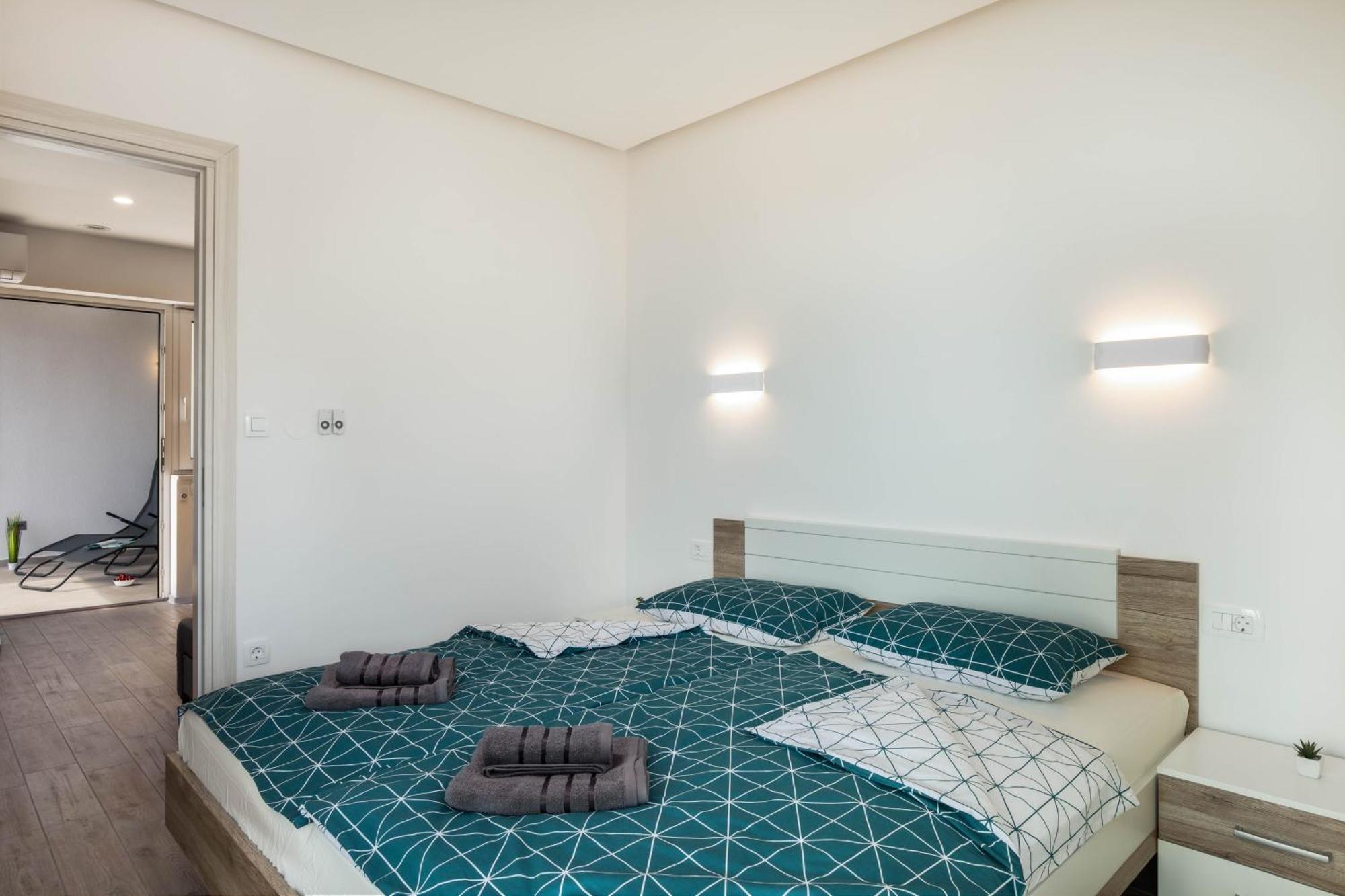 Appartement Olea 150m To *
